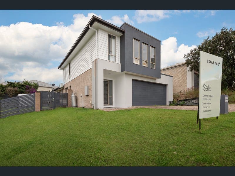 29 Karingal Drive, Pimpama — photo 1 of 5