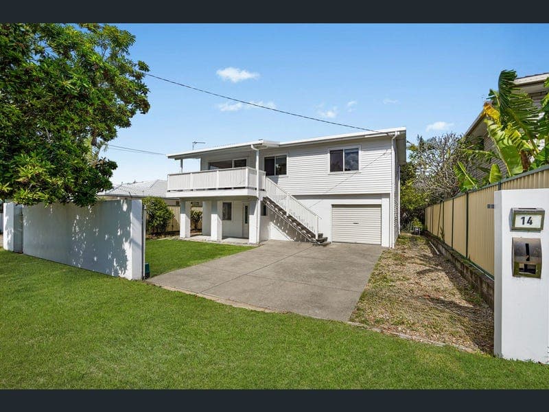 14 Nankeen Ave, Paradise Point — photo 1 of 5