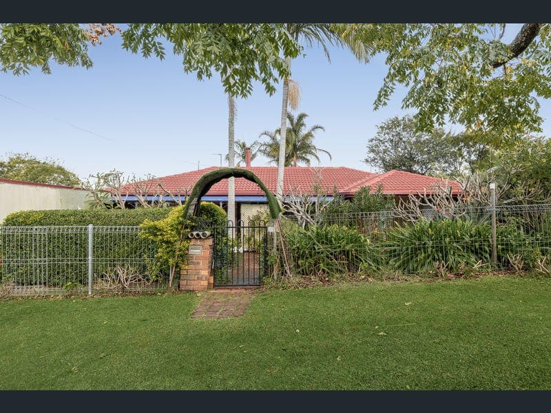 14 Seppelt Street, Wilsonton Heights — photo 1 of 5