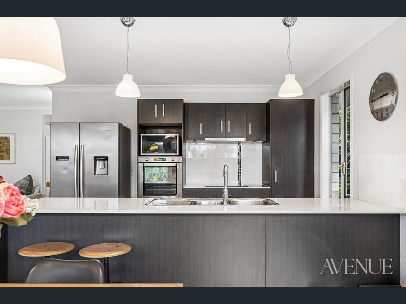 23 Mount Huntley Street, Park Ridge — photo 1 of 5