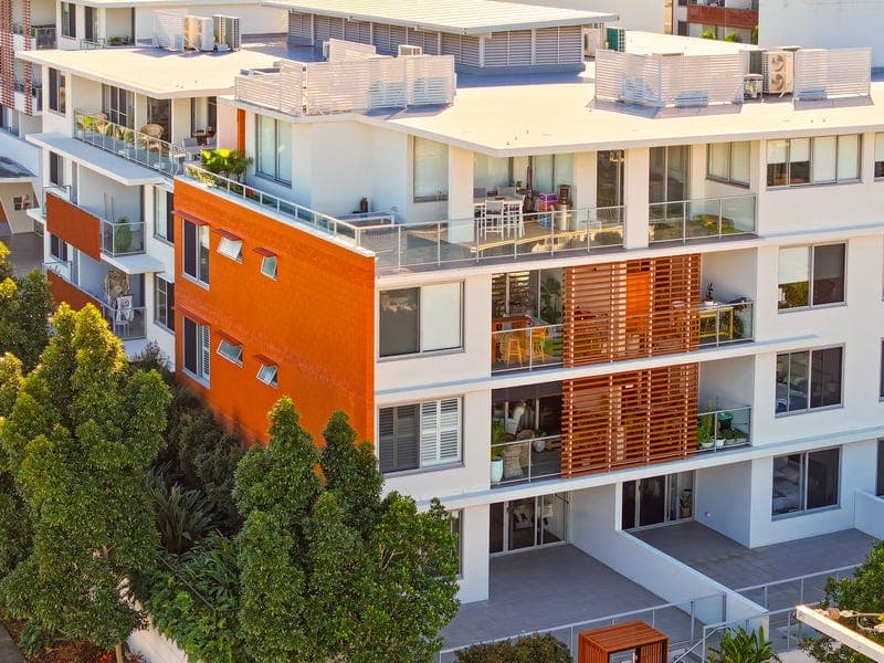 2216/1-7 Waterford Court, Bundall — photo 1 of 5