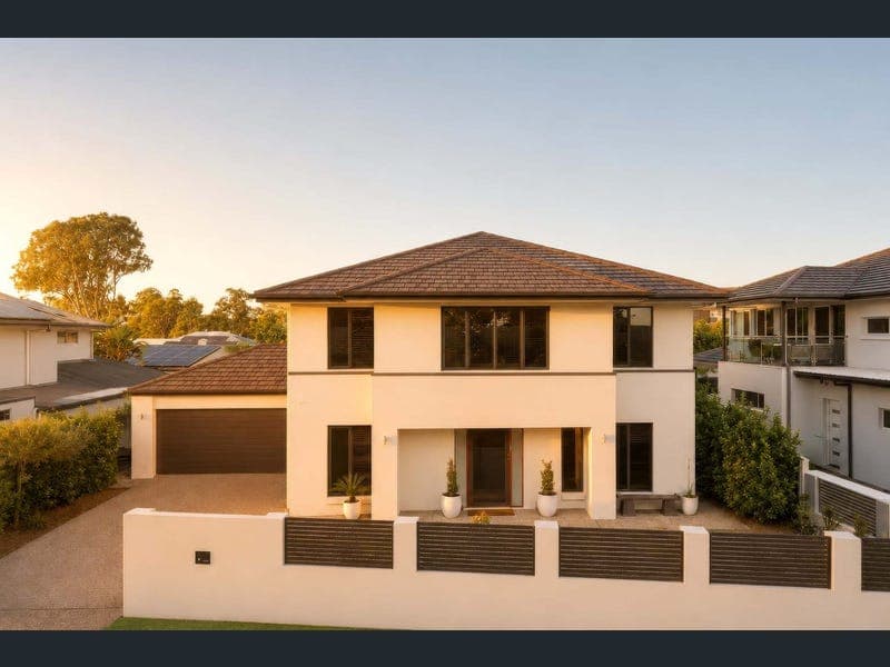 6 Palatial Court, Bridgeman Downs — photo 1 of 5