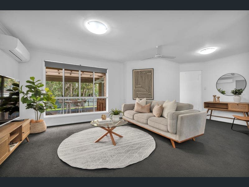 6 Murdoch Ct, Sippy Downs — photo 1 of 5