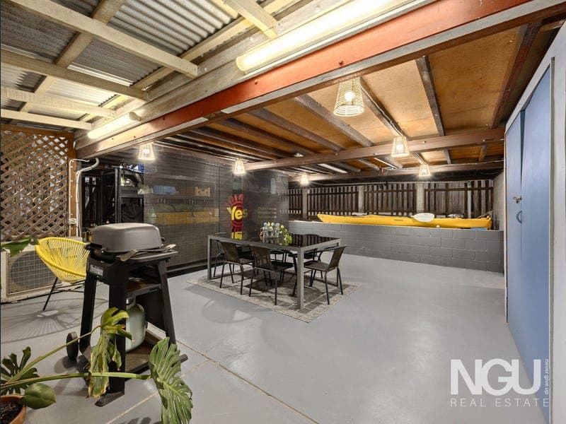 45 Glebe Road, Newtown — photo 1 of 5