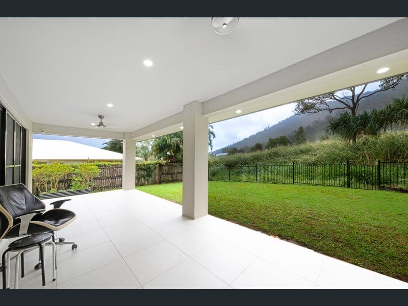 27 Endeavour Circuit, Cannonvale — photo 1 of 5