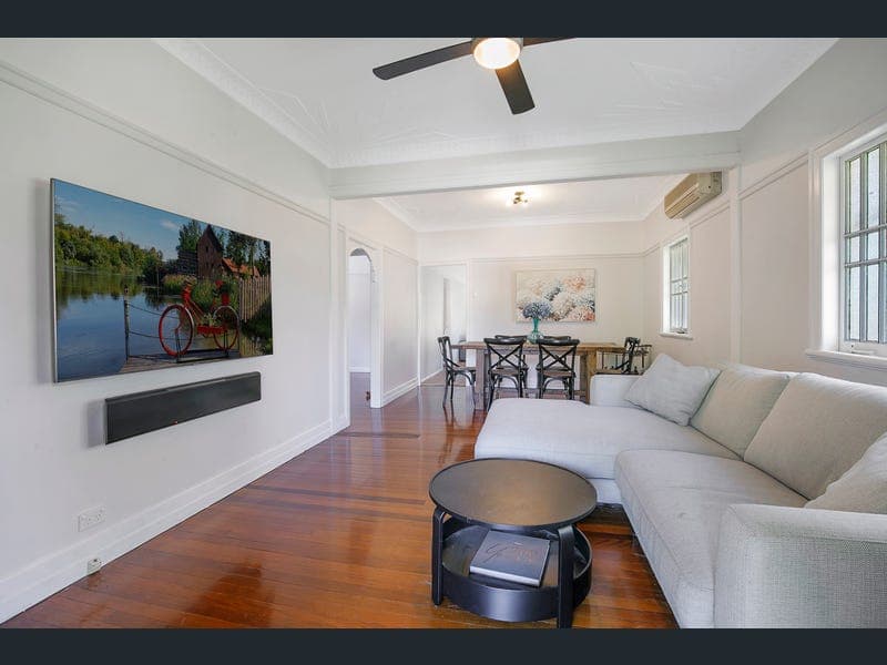 80 Bilyana Street, Balmoral — photo 1 of 5