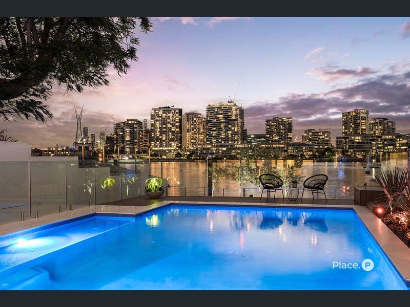 94 Quay Street, Bulimba — photo 1 of 5