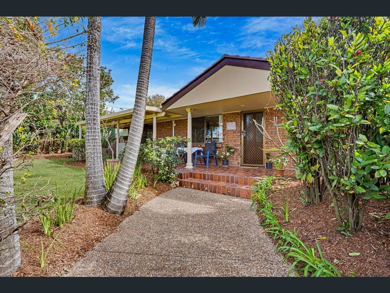 205 Heeb Street, Ashmore — photo 1 of 5
