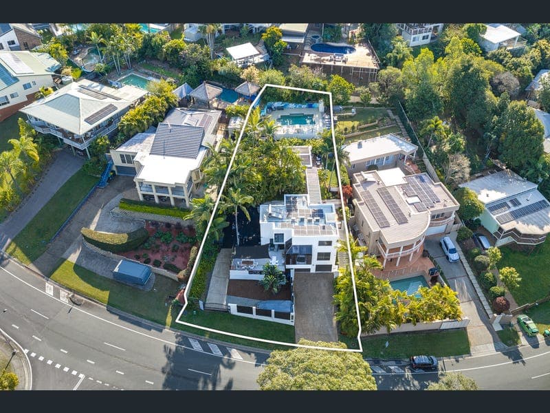 88 Plateau Crescent, Carrara — photo 1 of 5