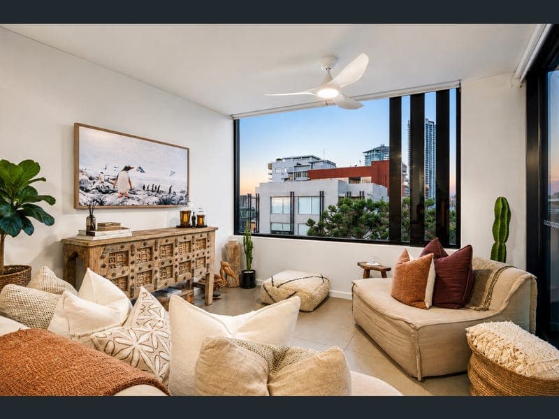 30/43 Lenneberg Street, Southport — photo 1 of 5