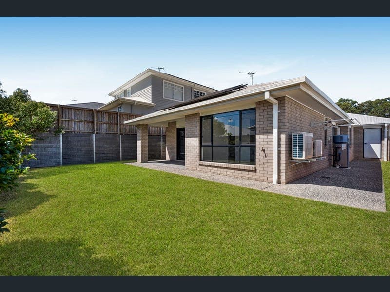 32 Carbeen Circuit, Springfield — photo 1 of 5