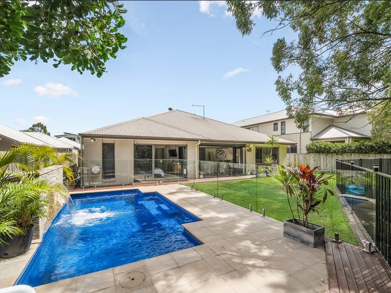 32 Hampden Street, North Lakes — photo 1 of 5