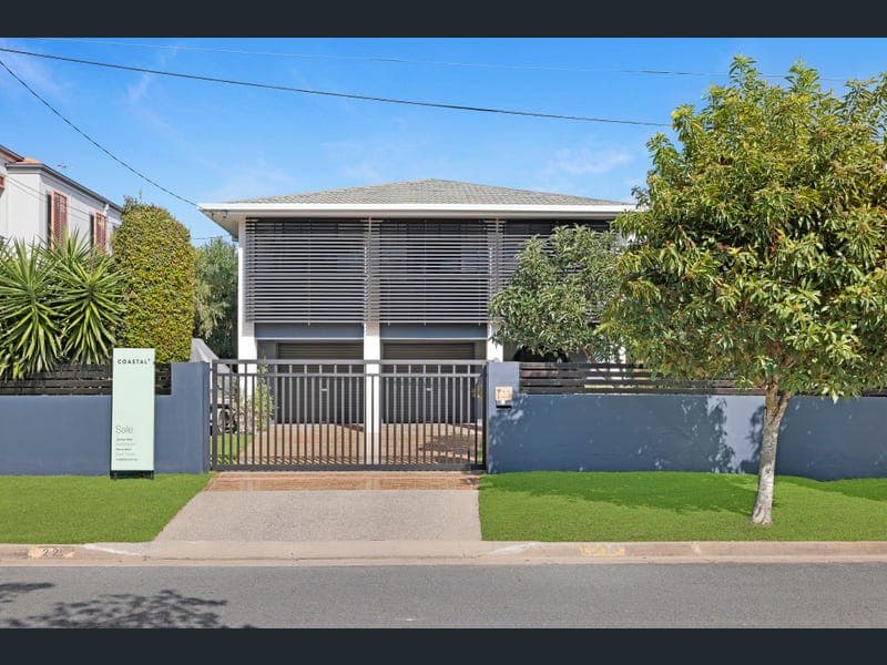 22 Killowill Avenue, Paradise Point — photo 1 of 5