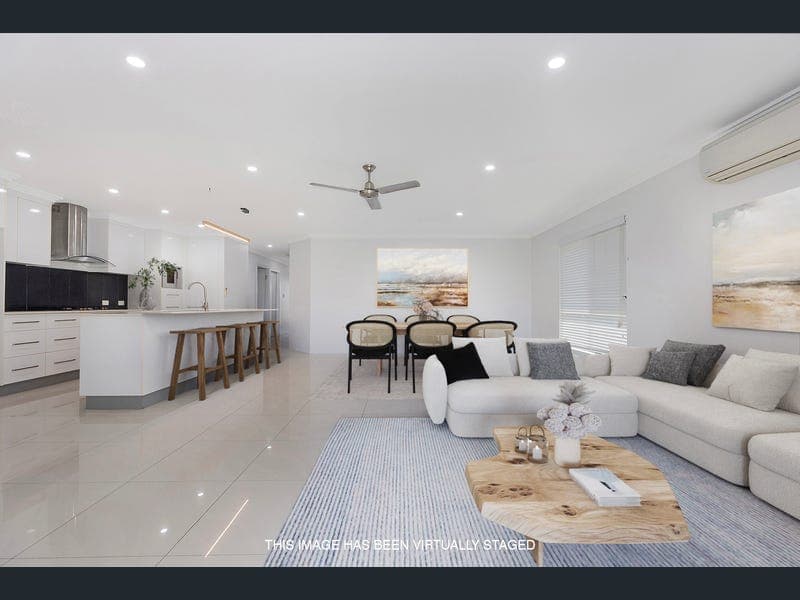 14 Makybe Diva Drive, Ooralea — photo 1 of 5