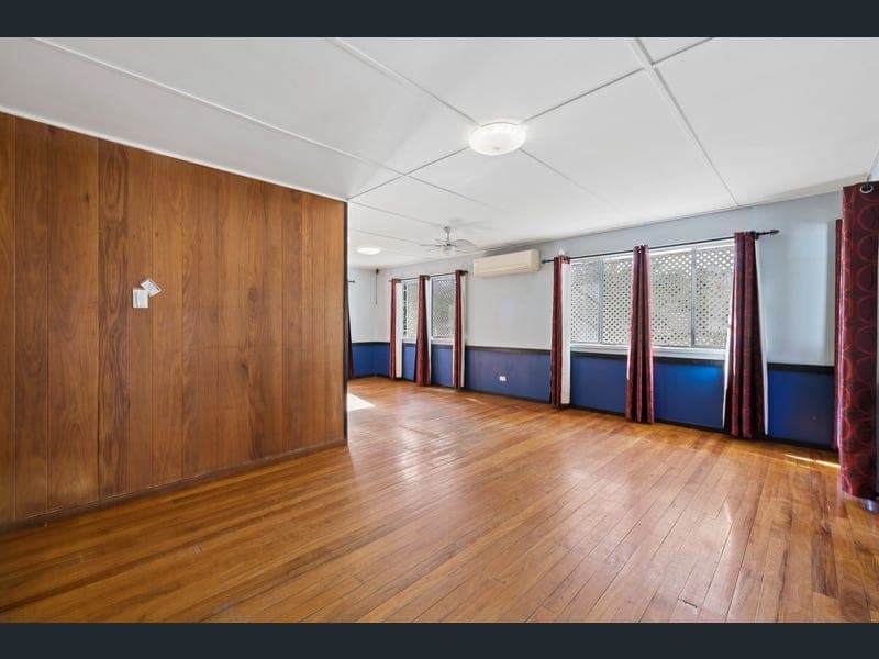 5 Camelia Avenue, Everton Hills — photo 1 of 5