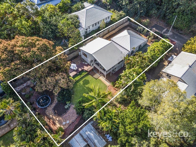 36 William Street, West End — photo 1 of 5