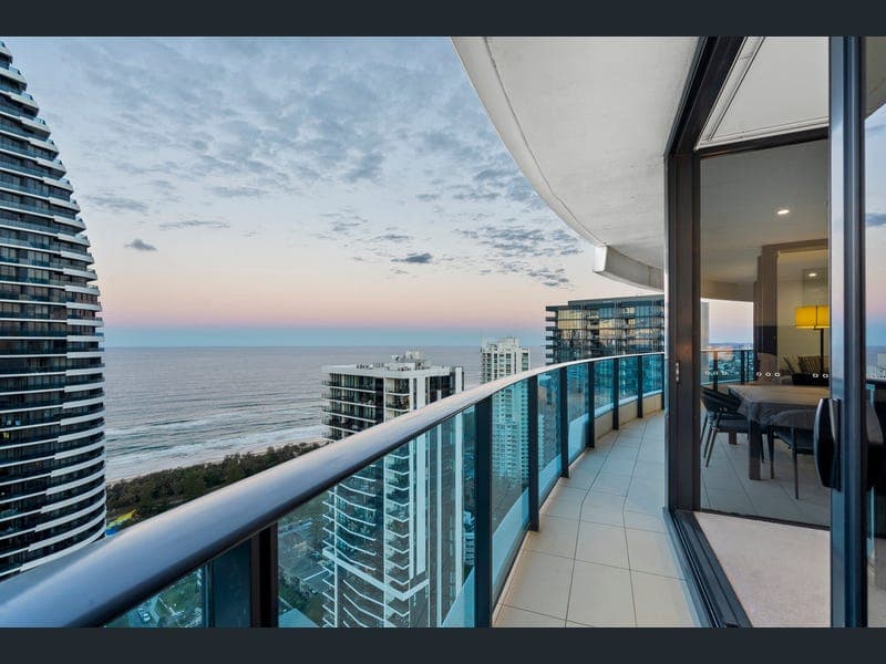 23304/21 Elizabeth Avenue, Broadbeach — photo 1 of 5