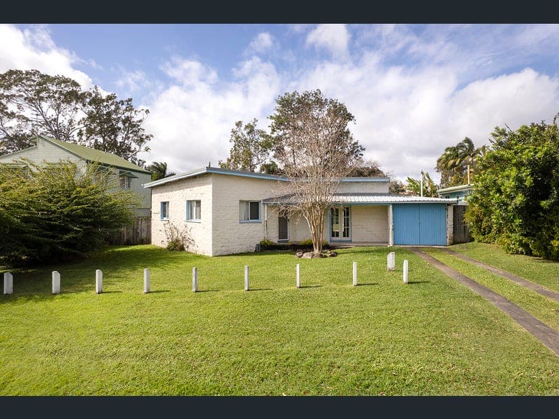 61-63 Hendry Street, Tewantin — photo 1 of 5