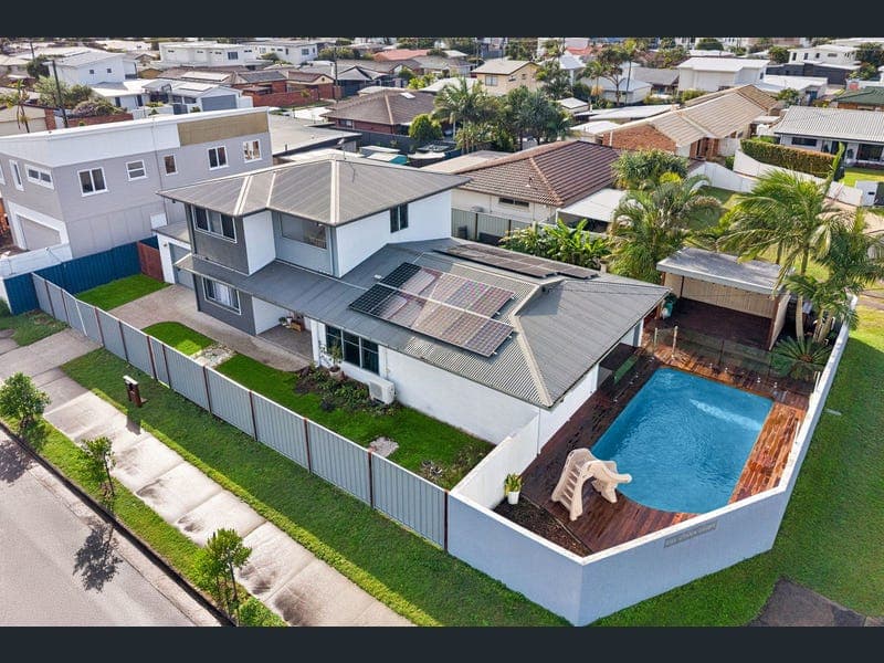 1 Otama Court, Warana — photo 1 of 5