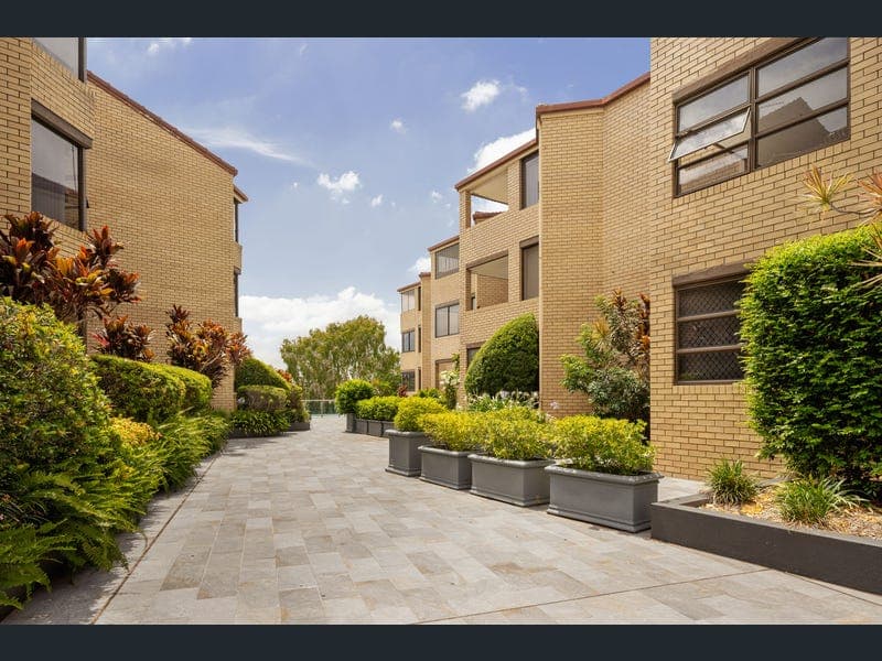 43/44 Brisbane Street, Toowong — photo 1 of 5