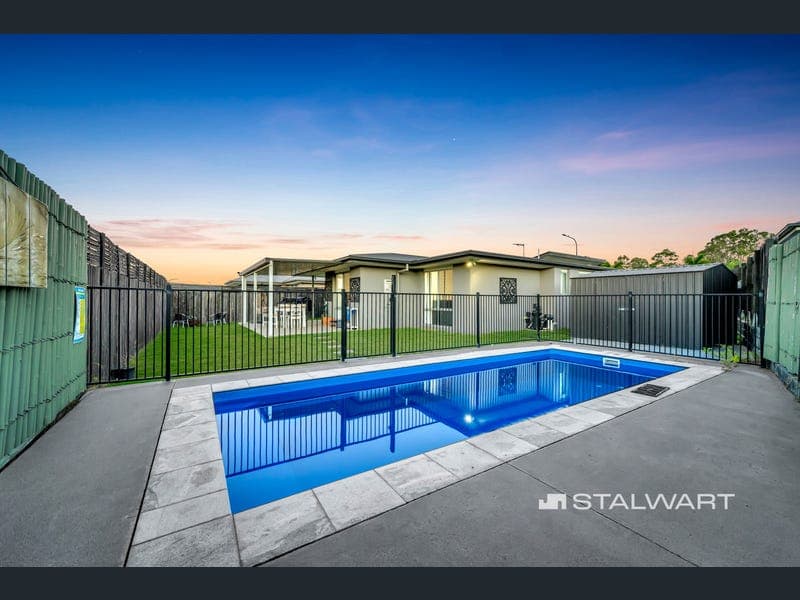 12 Covella Boulevard, Greenbank — photo 1 of 5