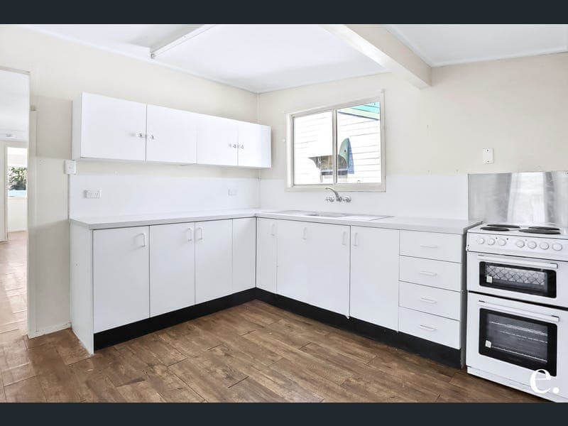 418 Quay Street, Depot Hill — photo 1 of 5