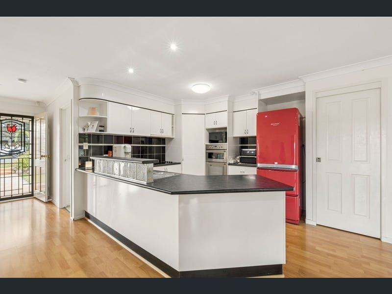 16 Voltaire Street, Shailer Park — photo 1 of 5