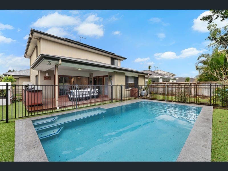 61 Foxwood Circuit, Wakerley — photo 1 of 5