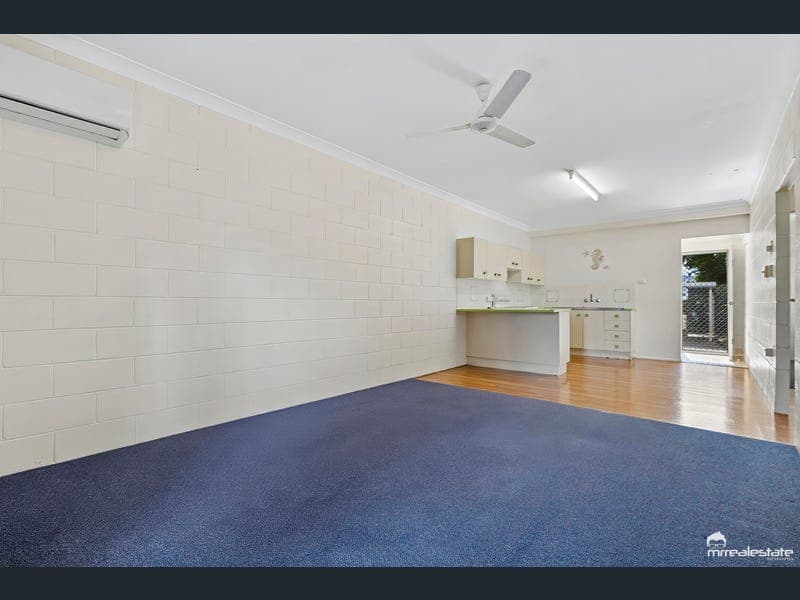 2/6 Woolcock Street, Wandal — photo 1 of 5