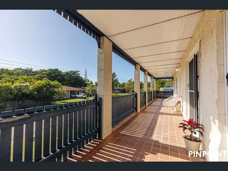 2 Casuarina Street, Slade Point — photo 1 of 5