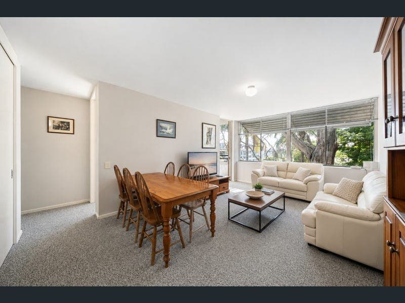 6/15 Sir Fred Schonell Drive, St Lucia — photo 1 of 5