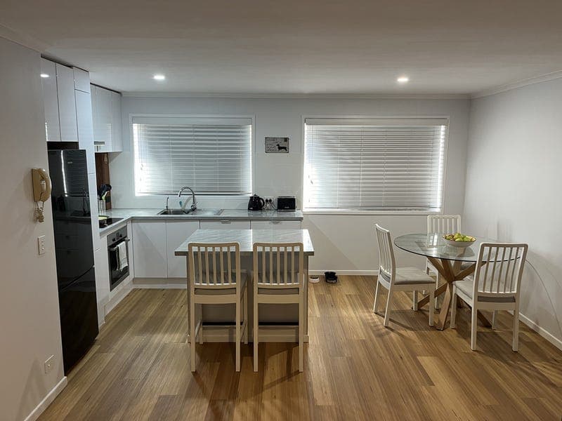 13/32 Meron Street, Southport — photo 1 of 5
