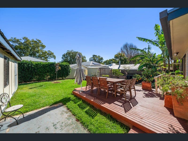 19 Dodd Street, Newtown — photo 1 of 5