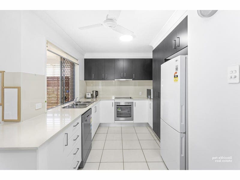125 Springfield Drive, Norman Gardens — photo 1 of 5