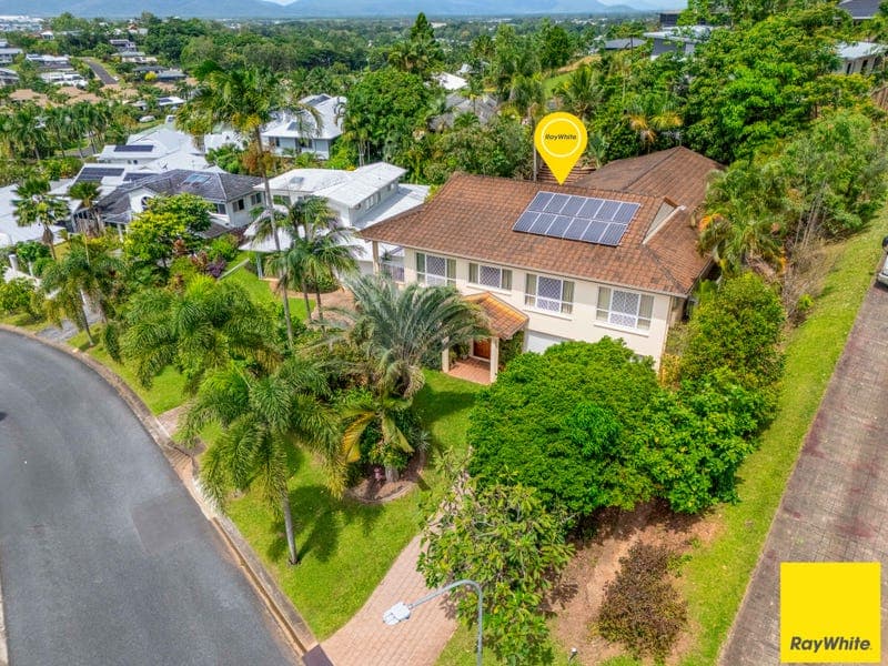 7 Rosemont Court, Mooroobool — photo 1 of 5