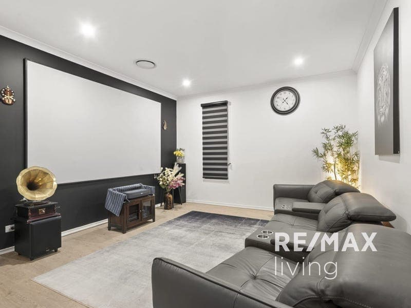 89 Foxglove Street, Caboolture — photo 1 of 5