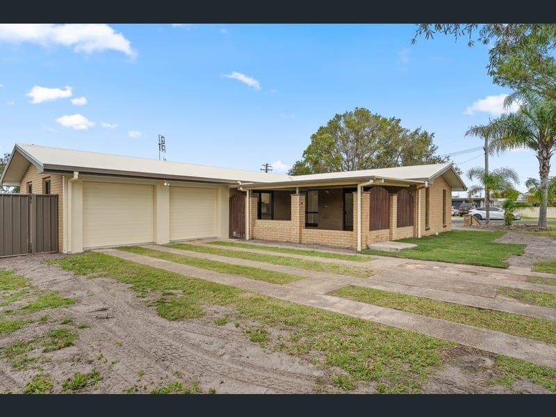 9 Burrum Street, Urangan — photo 1 of 5