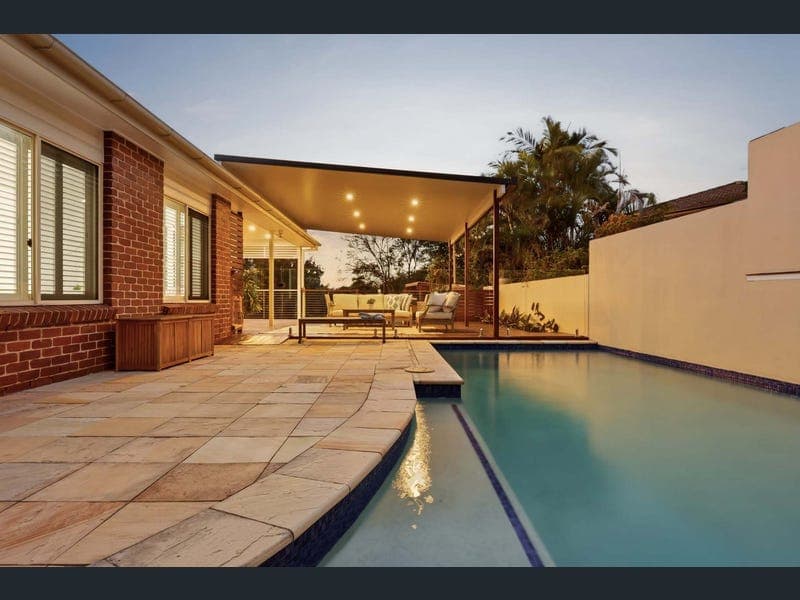 27 Asteroid Place, Bridgeman Downs — photo 1 of 5