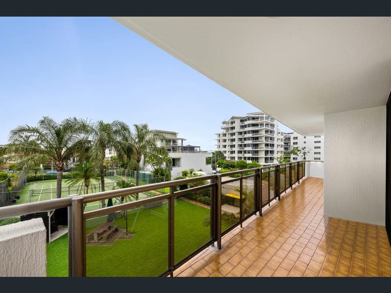 3A/120-122 Duporth Avenue, Maroochydore — photo 1 of 5