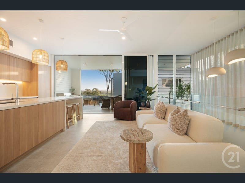 2 & 5/24 Katharina Street, Noosa Heads — photo 1 of 5