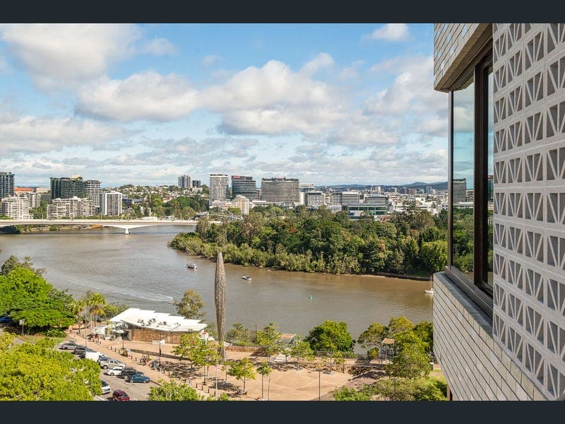 1106/470 Main Street, Kangaroo Point — photo 1 of 5