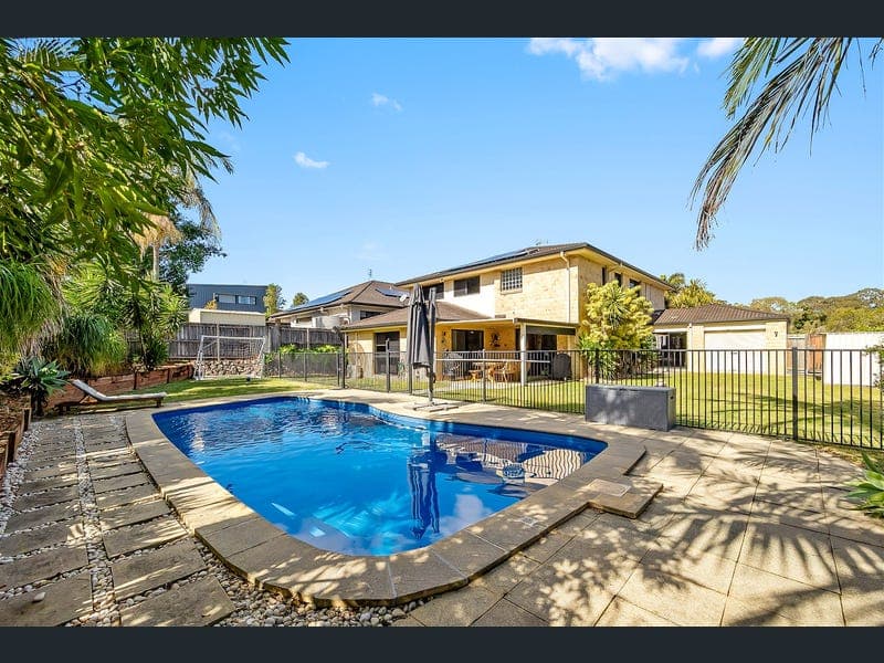 25 Birrobeen Street, Little Mountain — photo 1 of 5