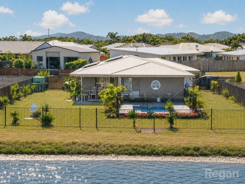 39 Sorrento Way, Zilzie — photo 1 of 5