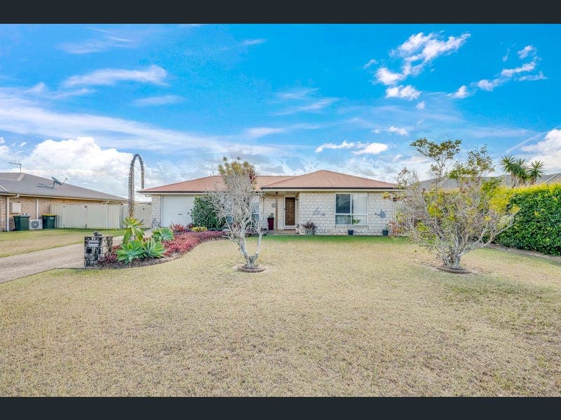 12 Clearview Avenue, Thabeban — photo 1 of 5