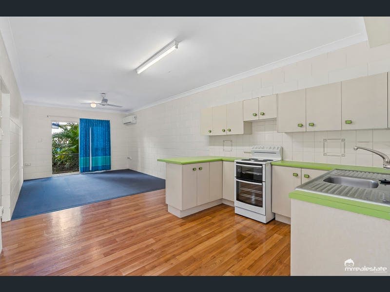 2/6 Woolcock Street, Wandal — photo 1 of 5