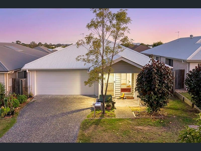 29 Hyland Circuit, Flagstone — photo 1 of 5