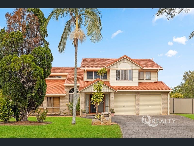 12 Caringbah Street, Wakerley — photo 1 of 5