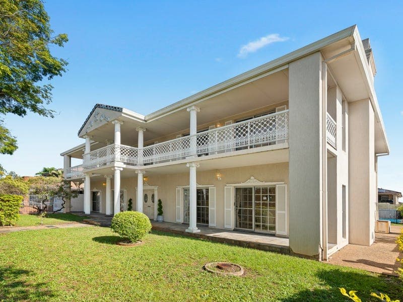 5 Reculver Street, Robertson — photo 1 of 5
