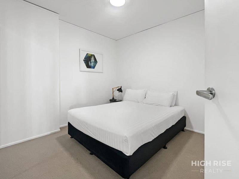 1702/510 St Pauls Terrace, Bowen Hills — photo 1 of 5