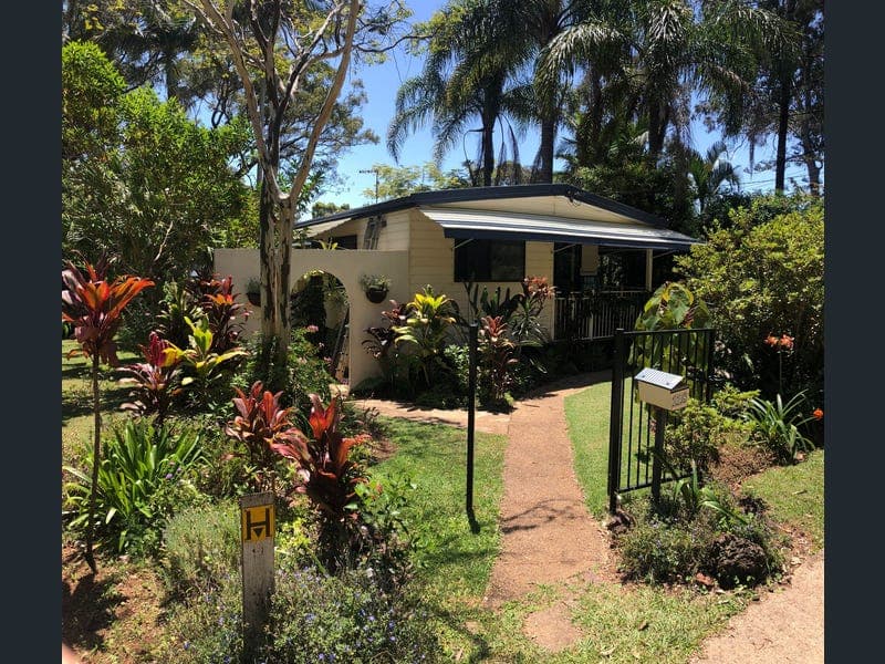 118 LUCAS DRIVE, Lamb Island — photo 1 of 5